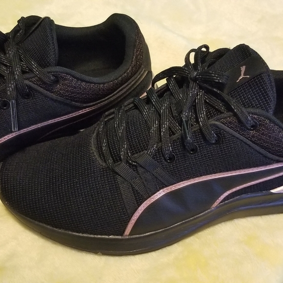 Puma Black & Gold - Picture 3 of 6